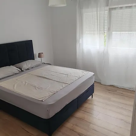 Appartamento Nea Biograd Na Moru